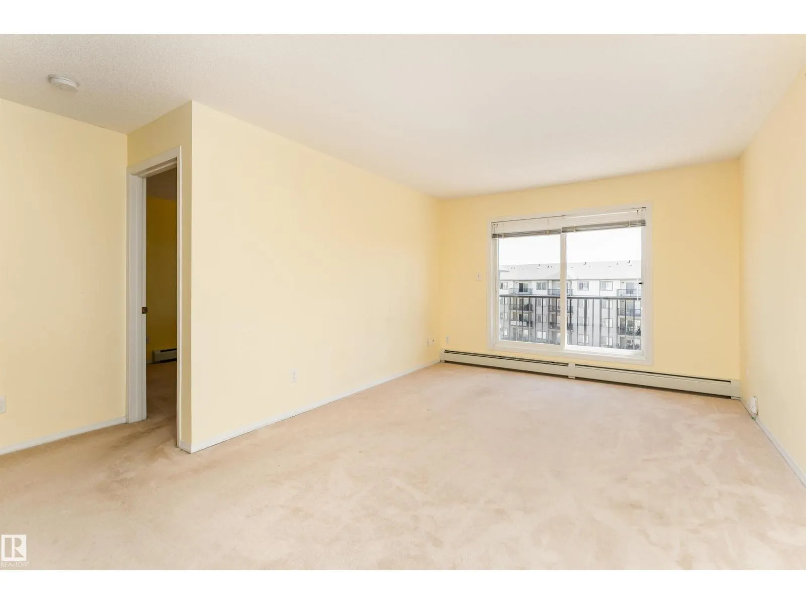 #438 301 CLAREVIEW STATION DR NW