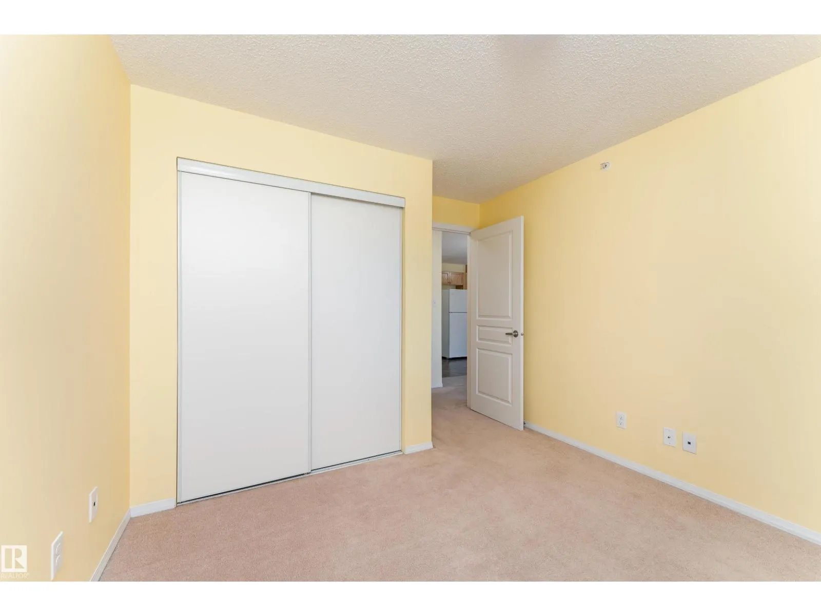 #438 301 CLAREVIEW STATION DR NW