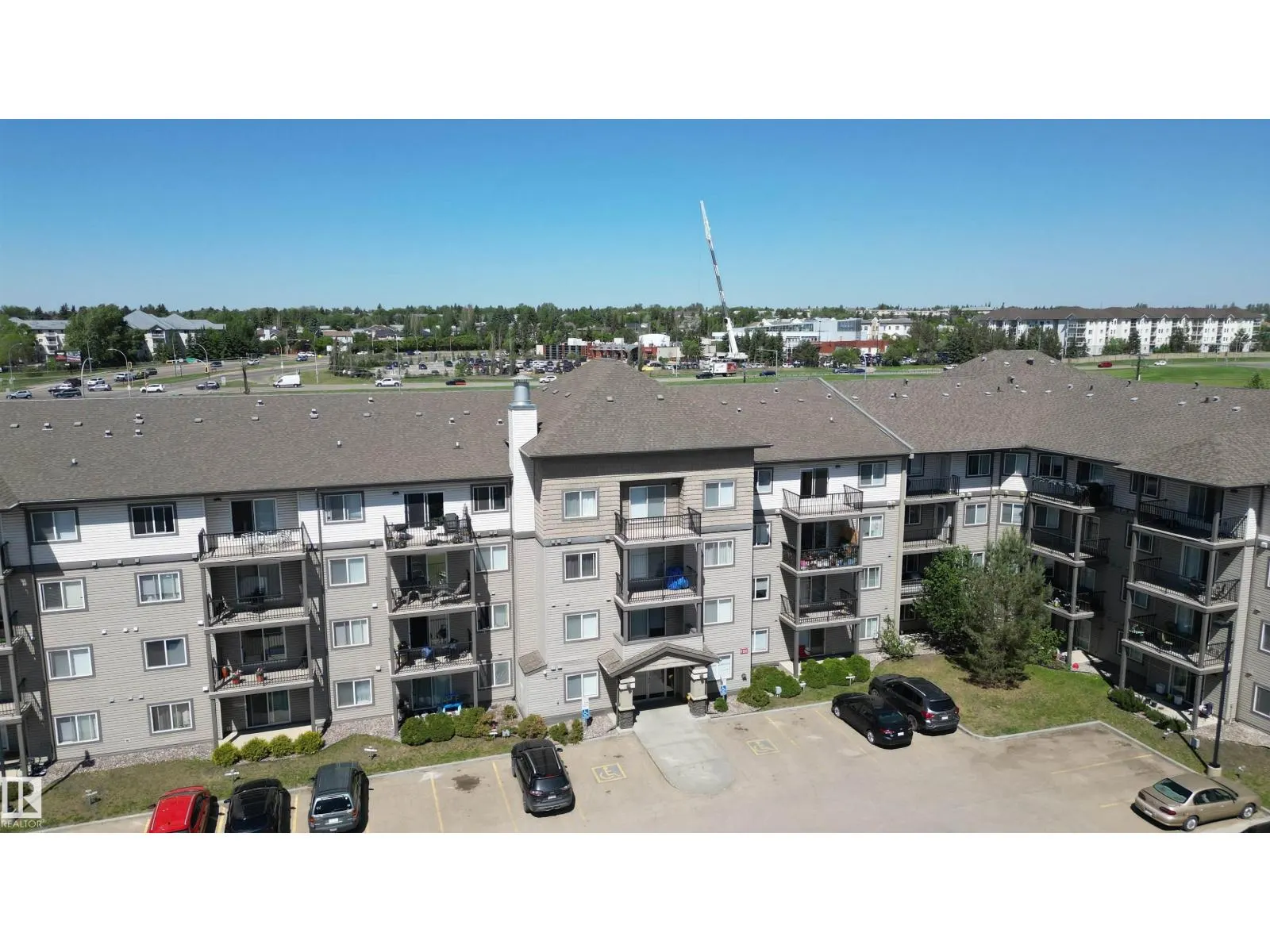 #438 301 CLAREVIEW STATION DR NW