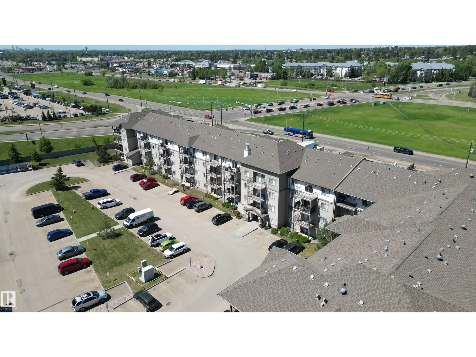 #438 301 CLAREVIEW STATION DR NW