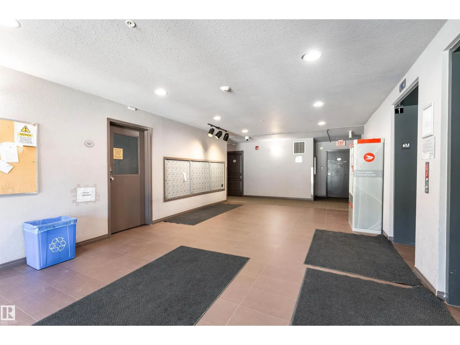 #438 301 CLAREVIEW STATION DR NW