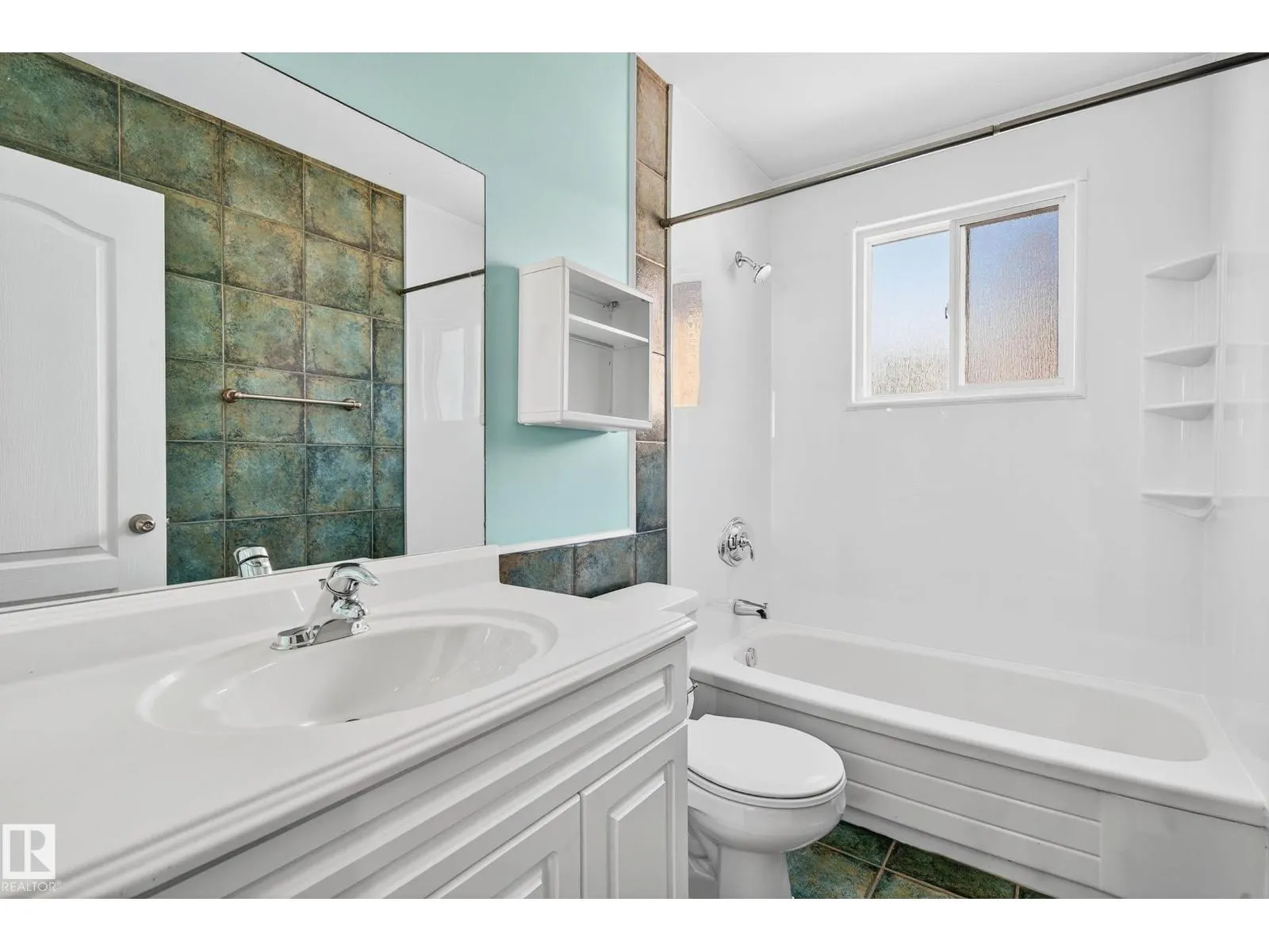 37 LANCASTER TC NW