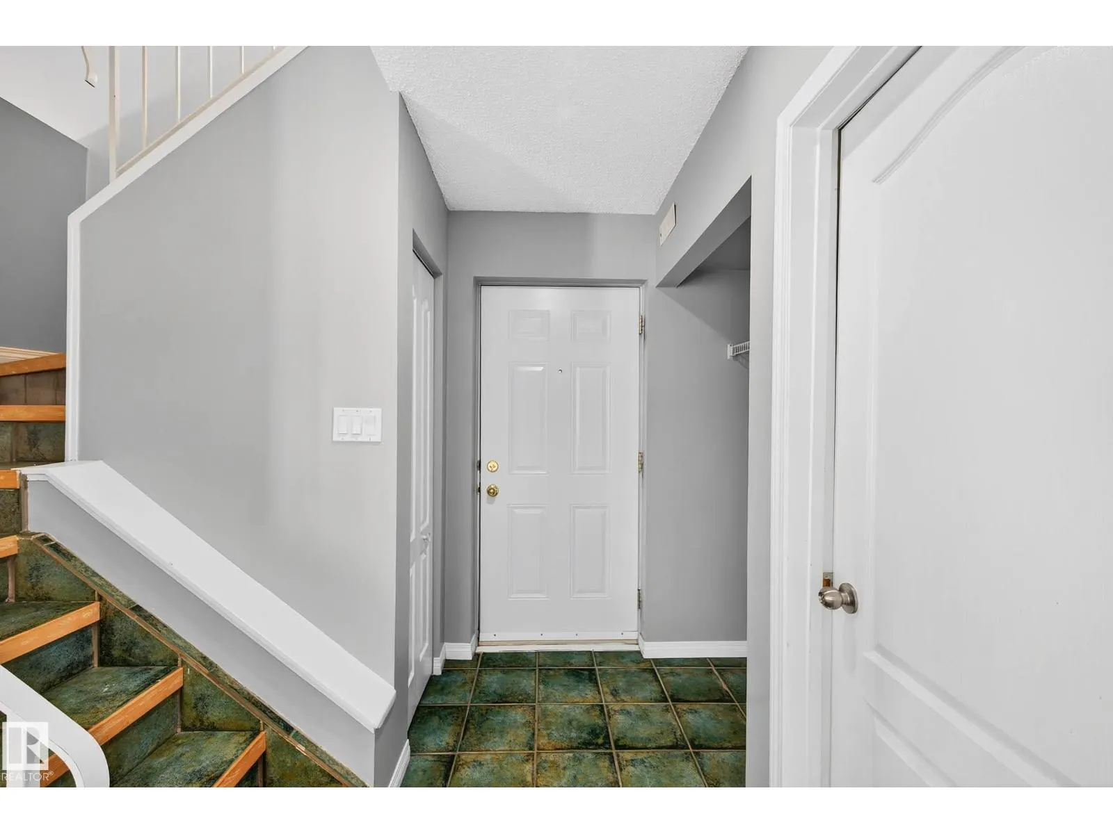 37 LANCASTER TC NW