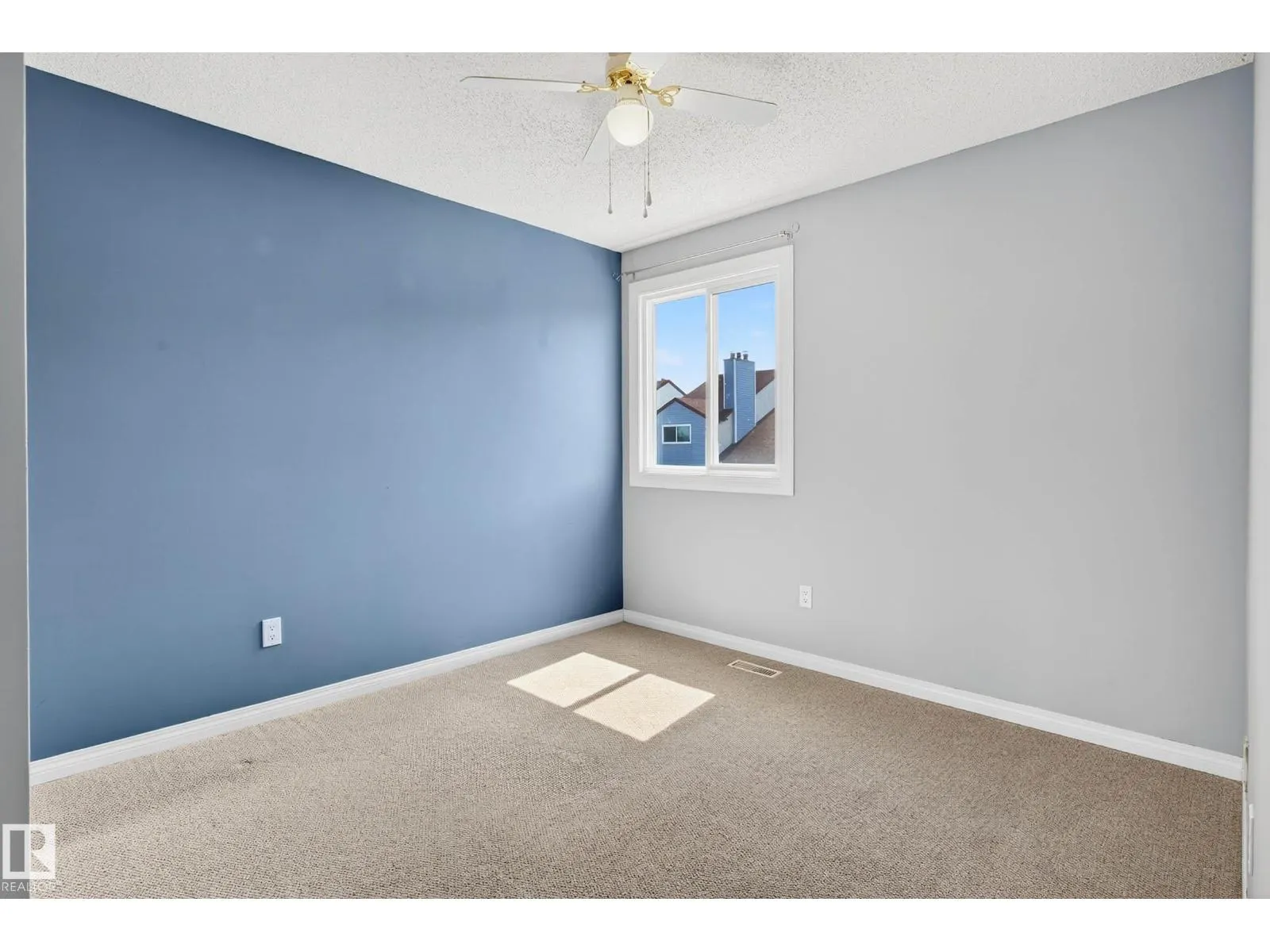 37 LANCASTER TC NW