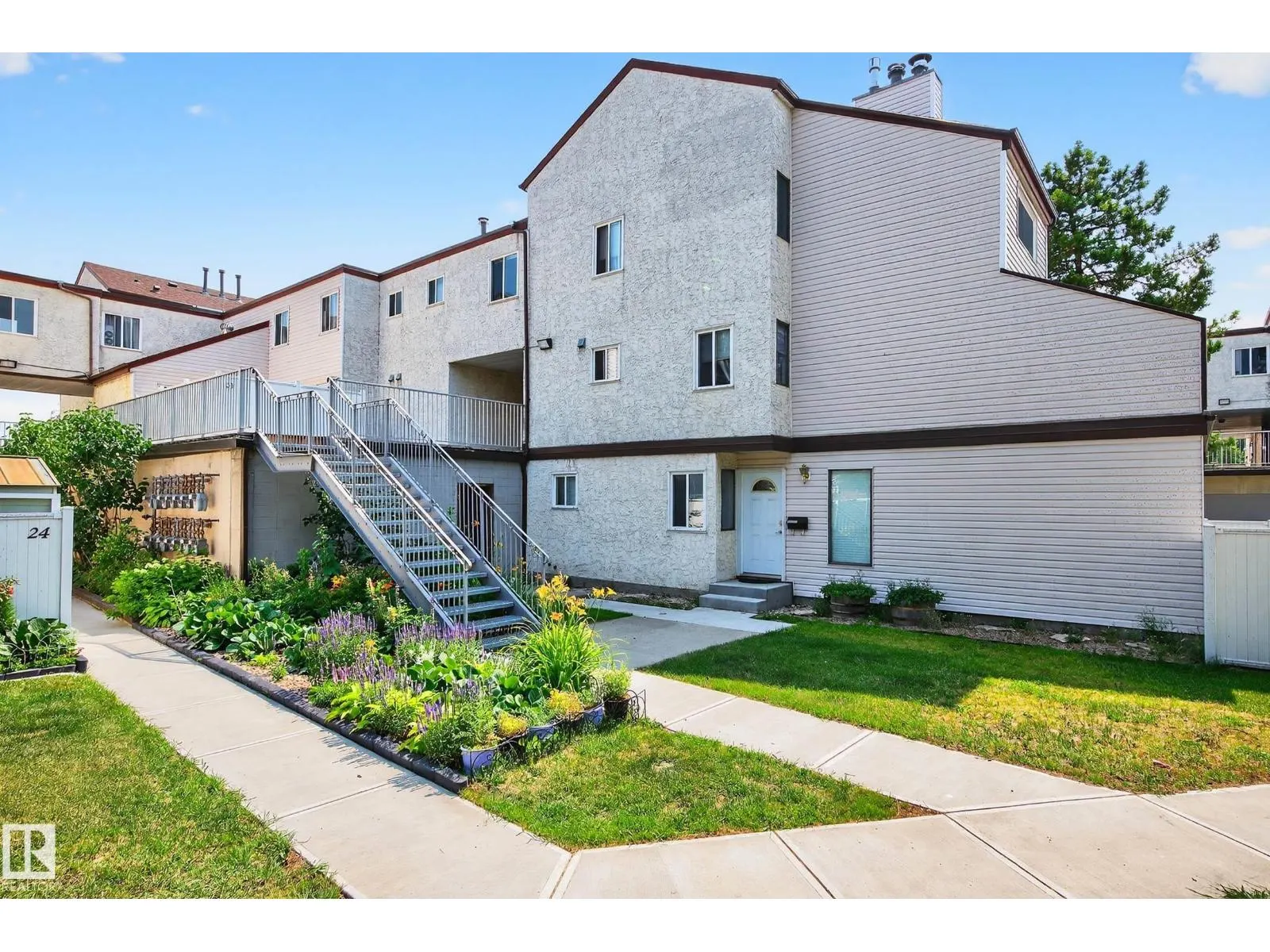 37 LANCASTER TC NW