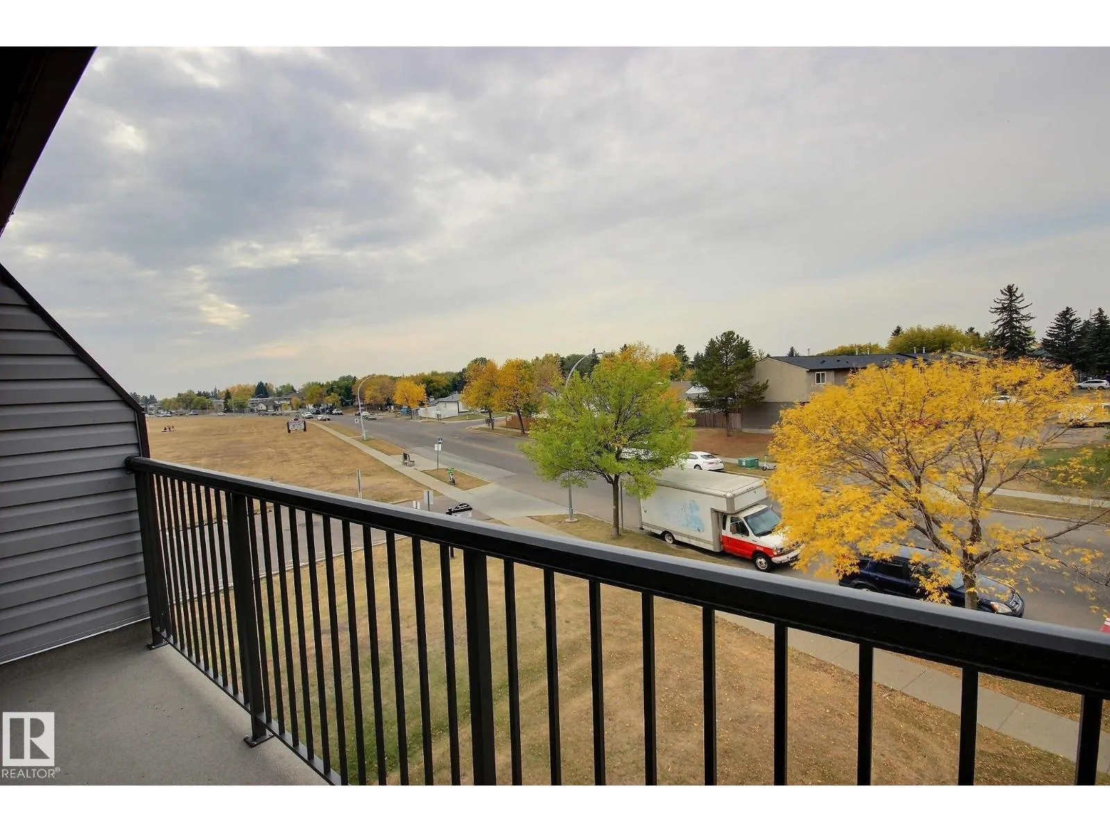 #324 15105 121 ST NW