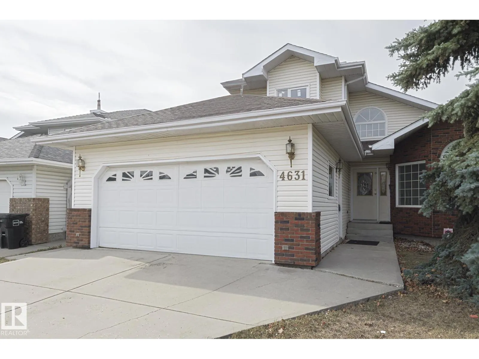 4631 43 AV NW