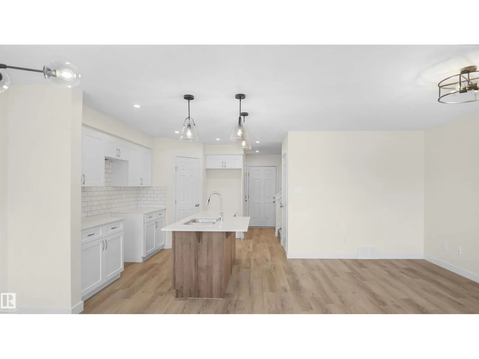 271 SAVOY CR