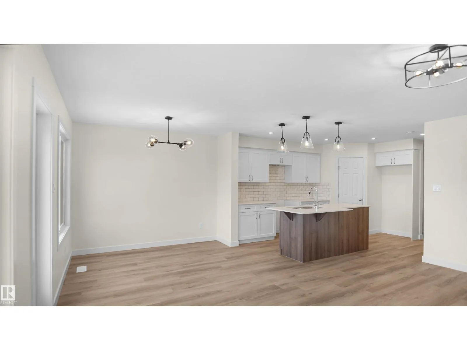 271 SAVOY CR