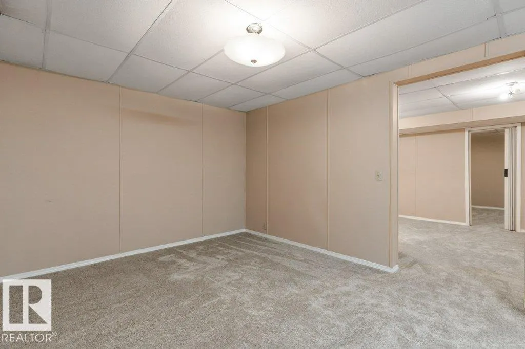 5704 93A AV NW