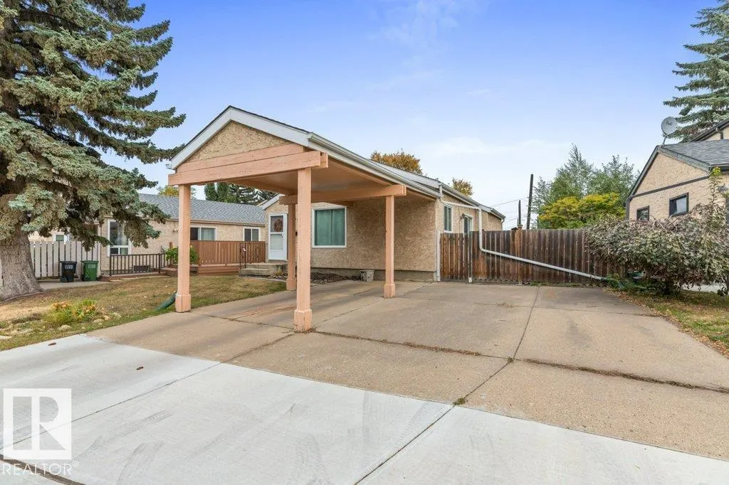 5704 93A AV NW
