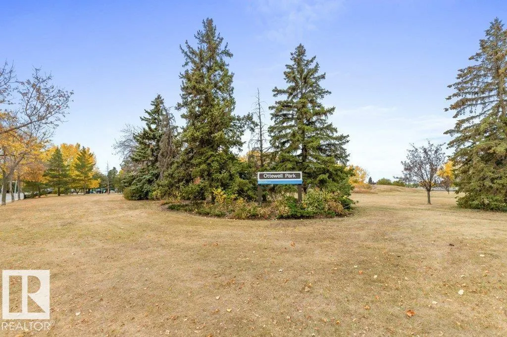 5704 93A AV NW