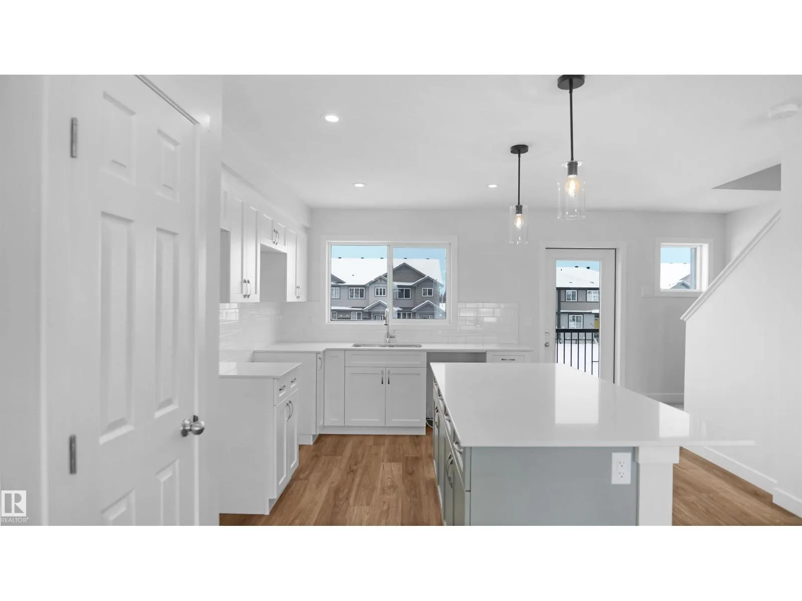 5113 RIVER'S EDGE WY NW