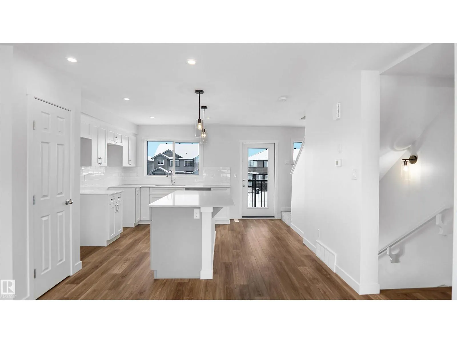 5113 RIVER'S EDGE WY NW