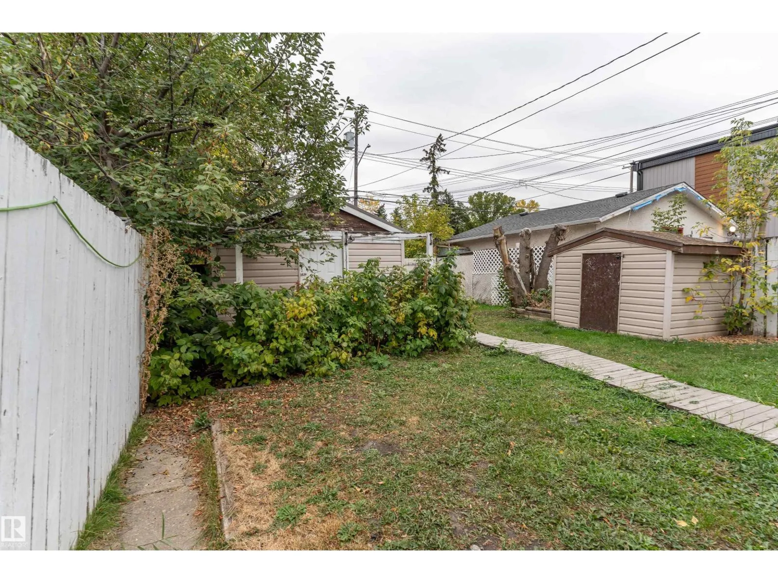11539 101 ST NW