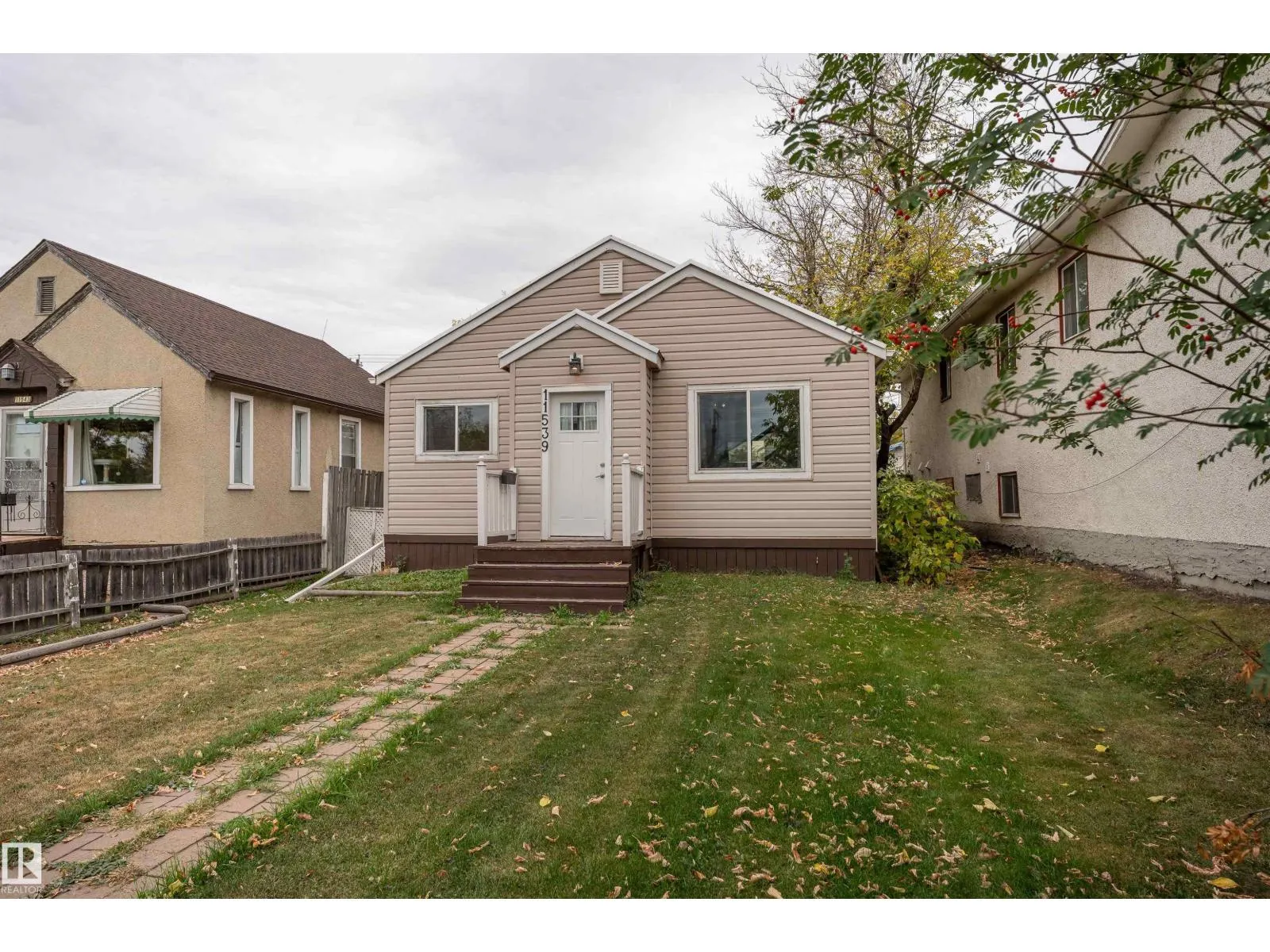 11539 101 ST NW