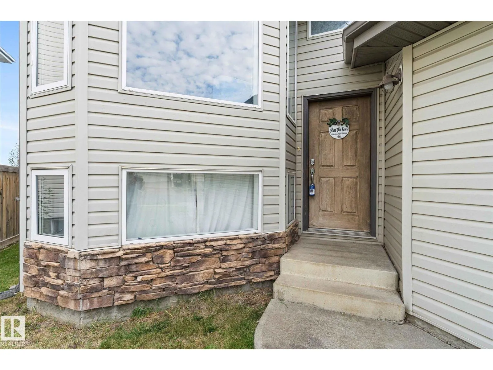 178 LAKELAND DR