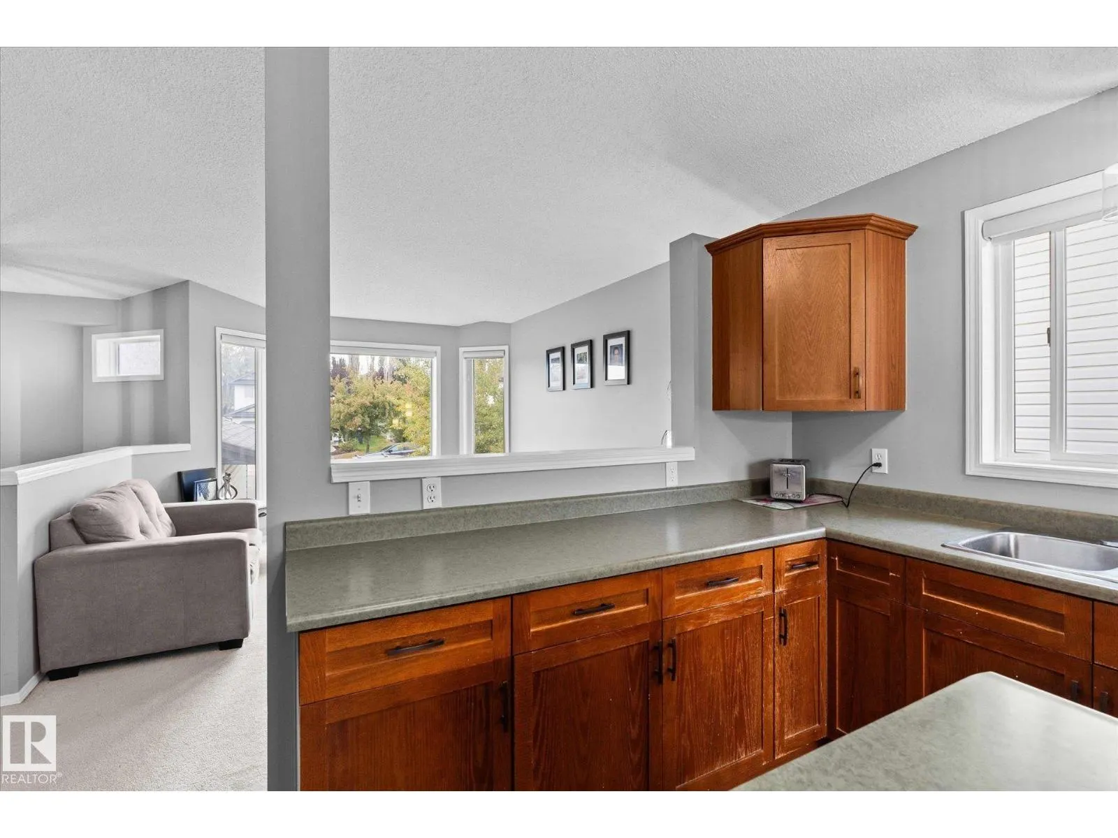 178 LAKELAND DR