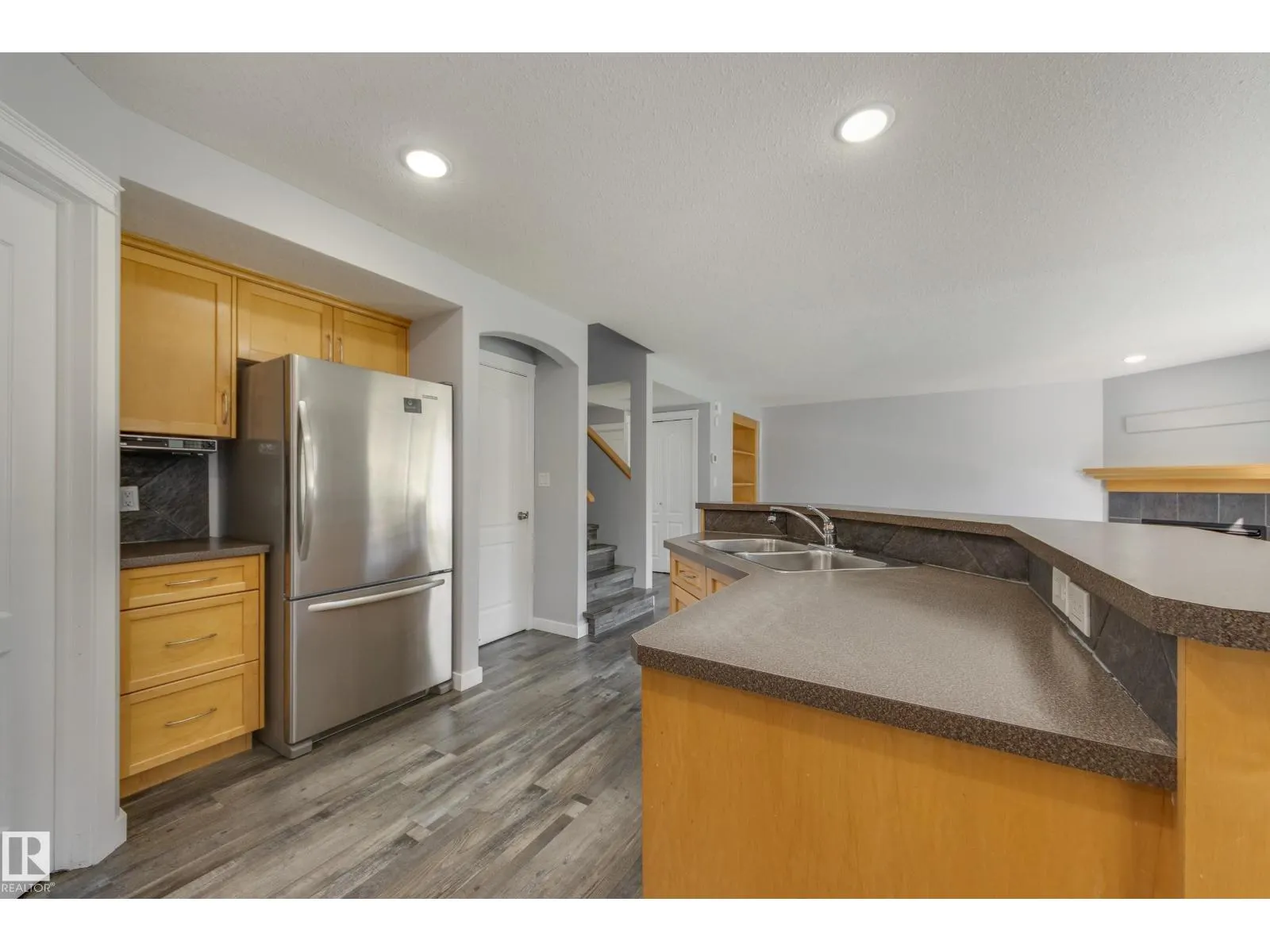 129 RIDGEBROOK RD