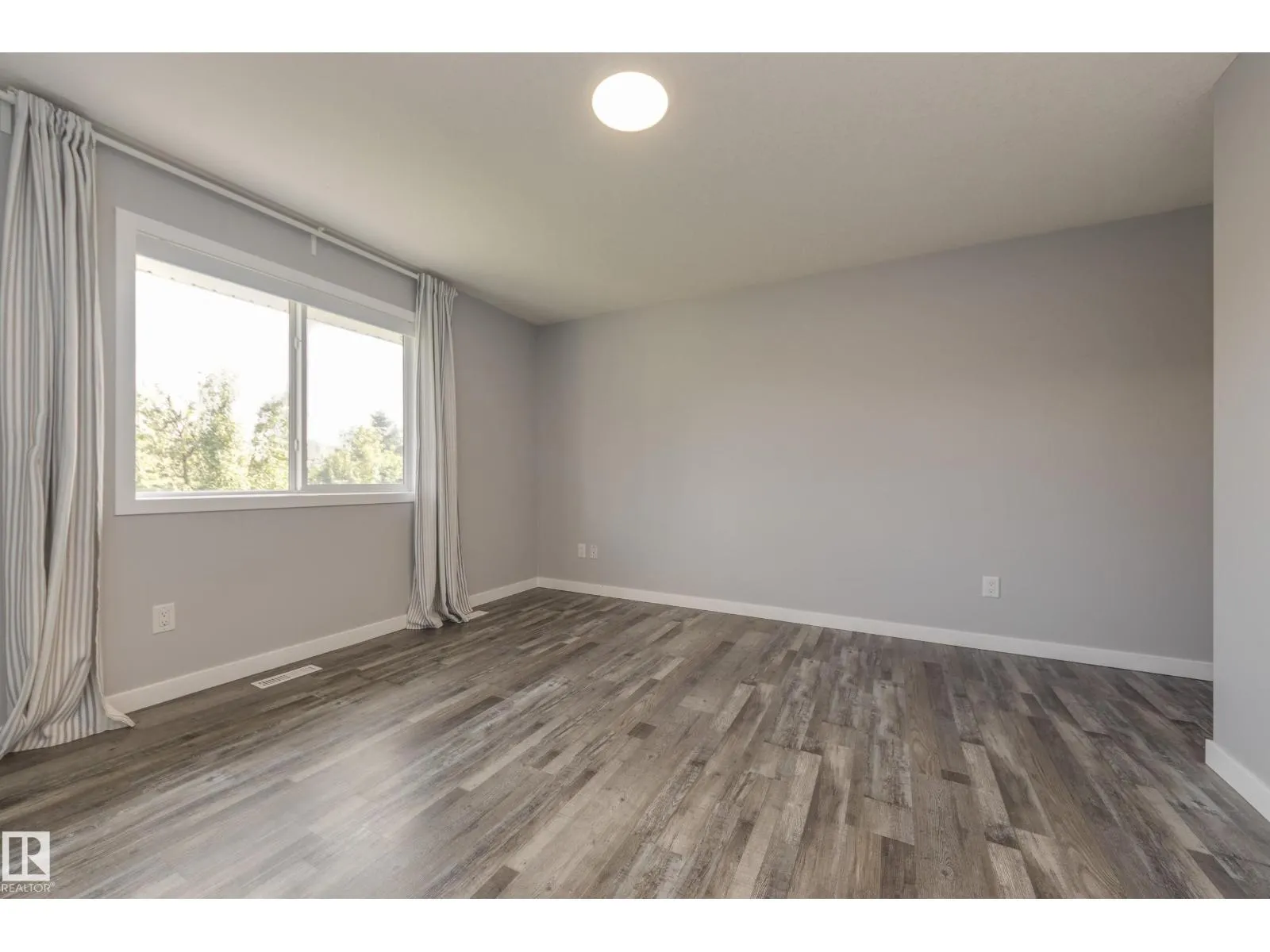 129 RIDGEBROOK RD