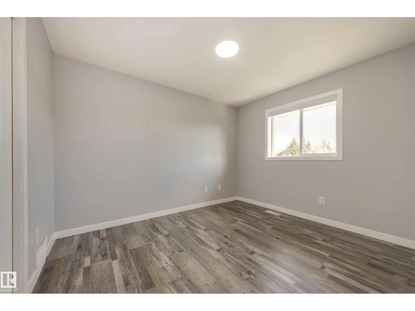 129 RIDGEBROOK RD