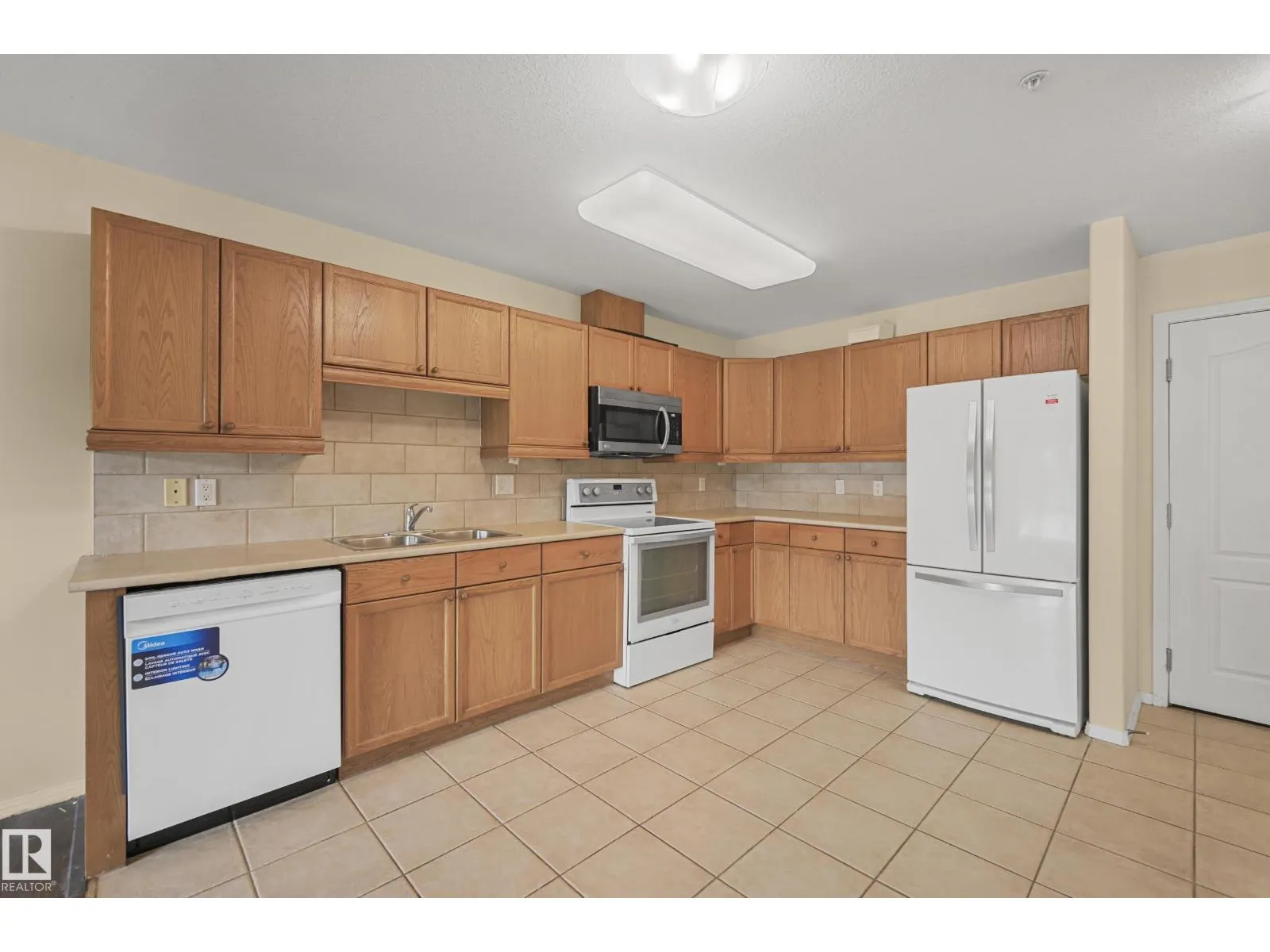 #131 592 HOOKE RD NW