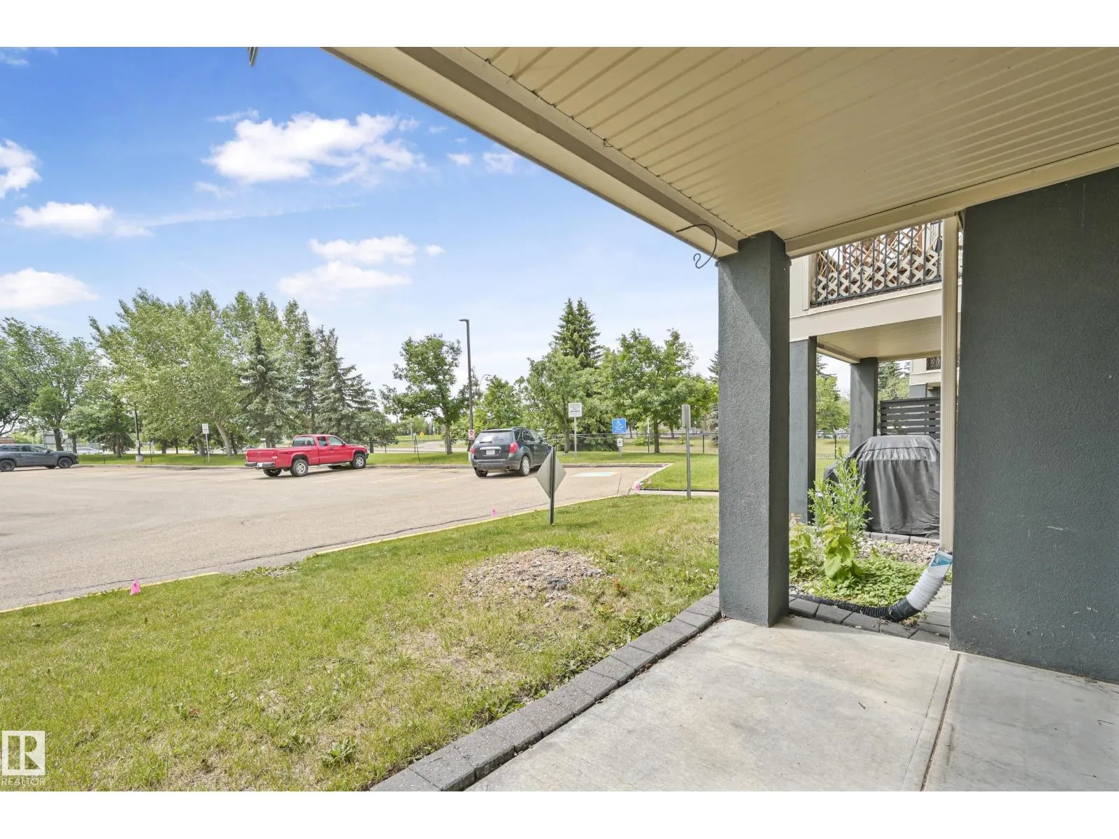 #131 592 HOOKE RD NW