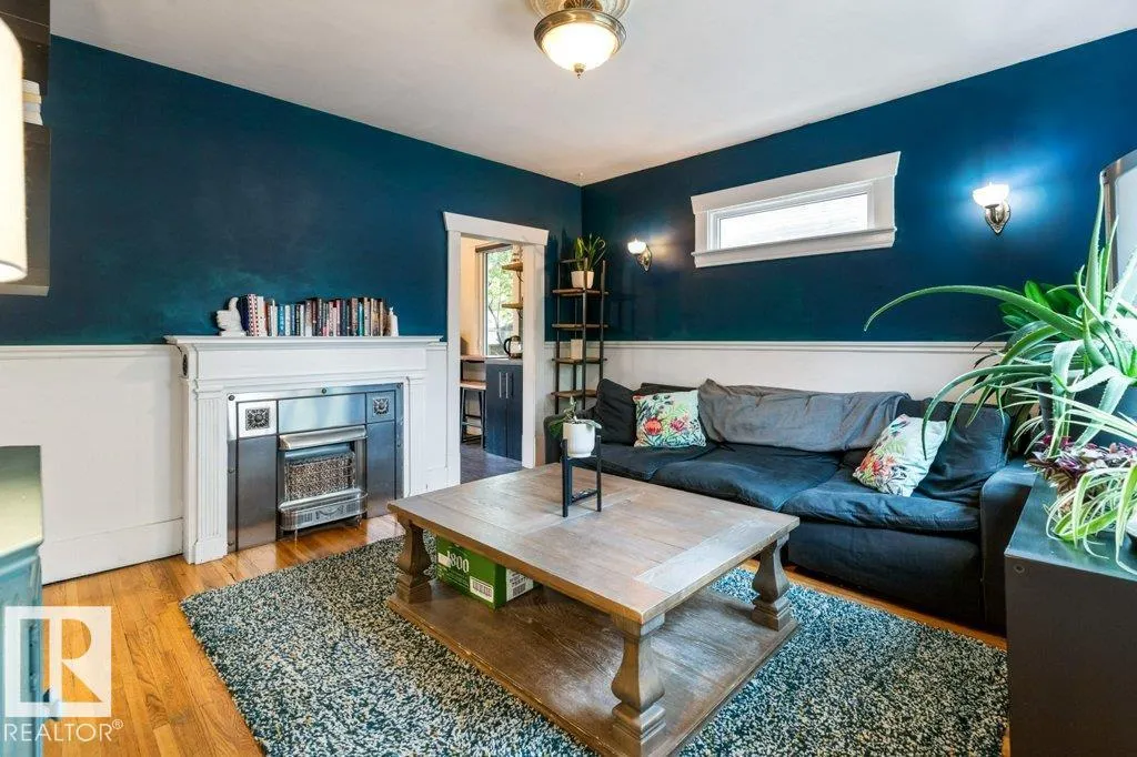 11215 67 ST NW