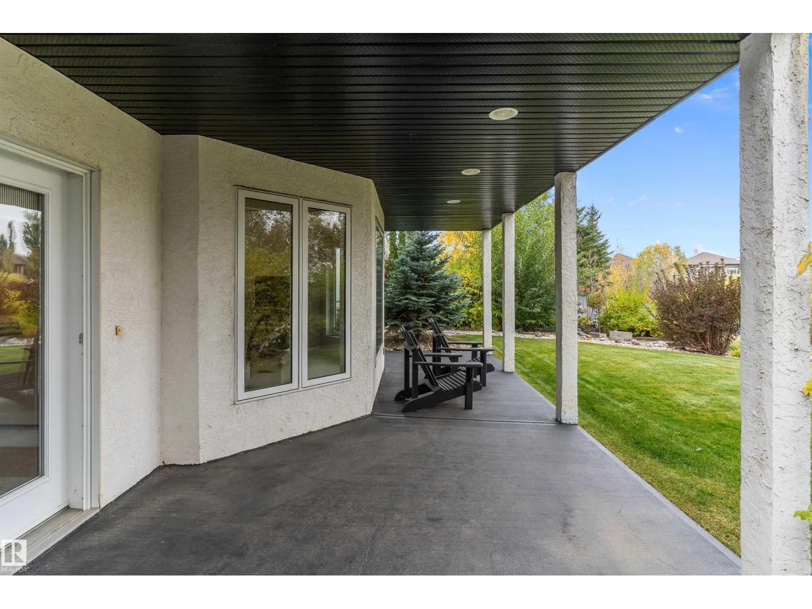 46 SHORES DR
