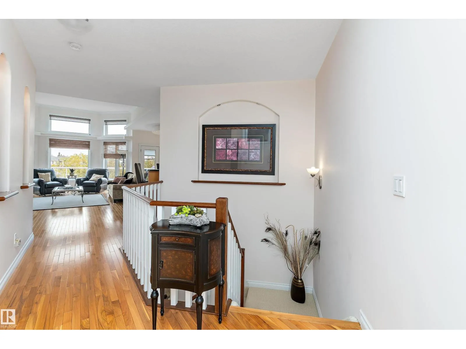 46 SHORES DR