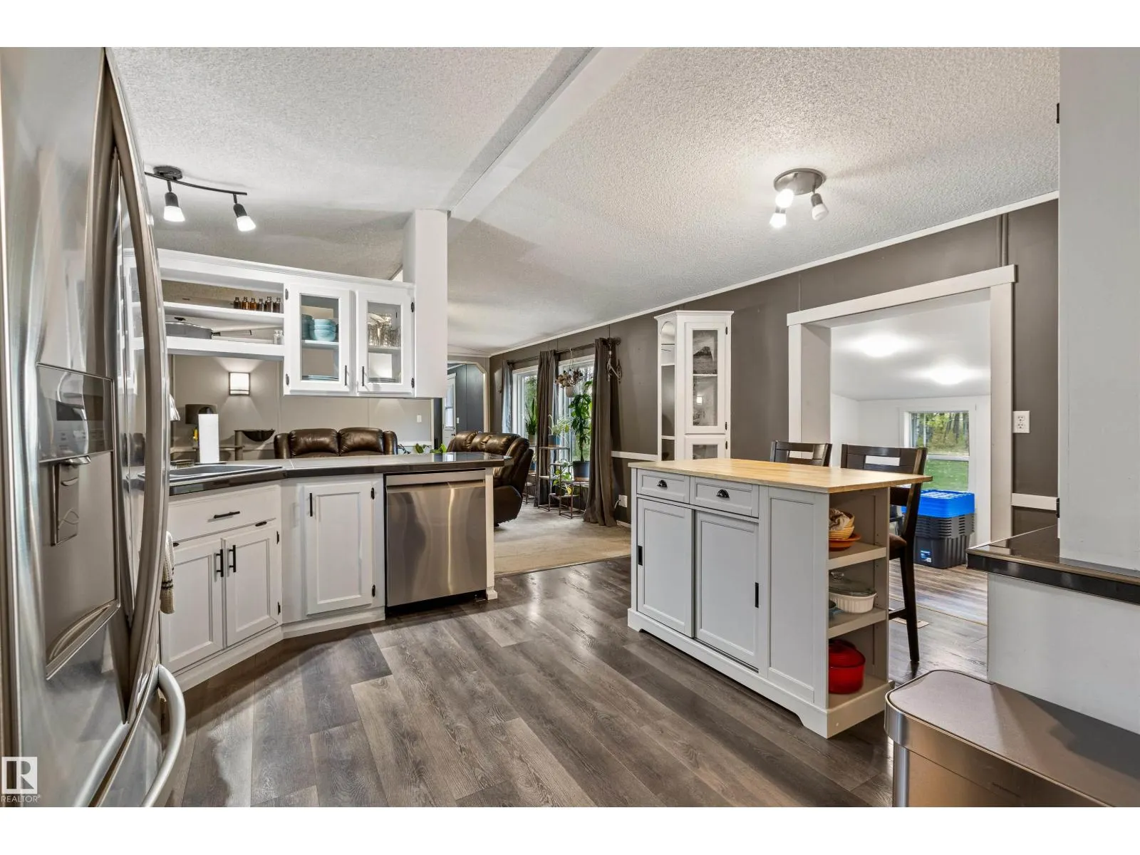 8102 TWP ROAD 494