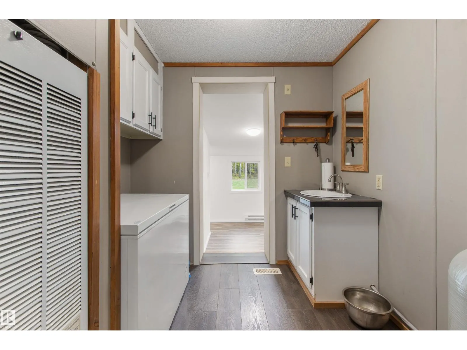 8102 TWP ROAD 494