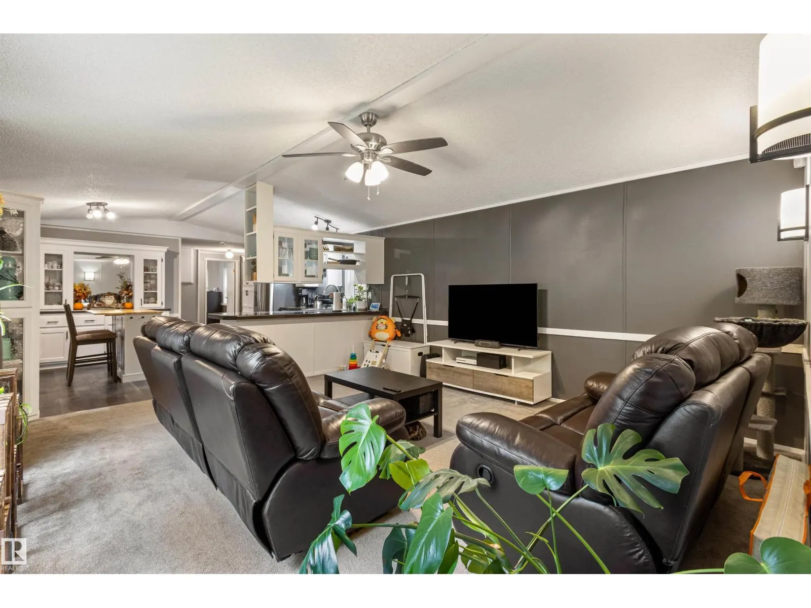 8102 TWP ROAD 494