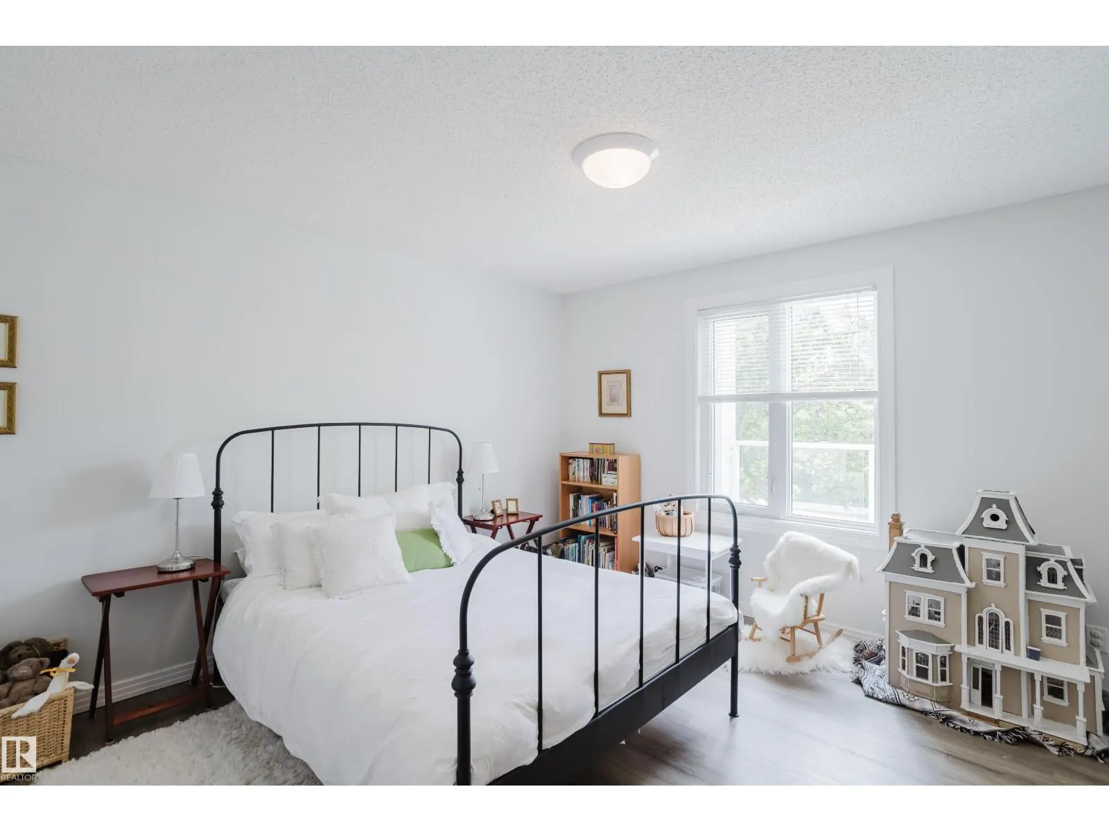 #202 7327 118 ST NW