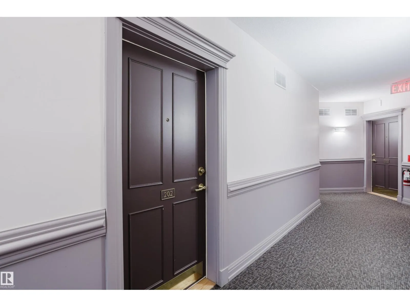 #202 7327 118 ST NW