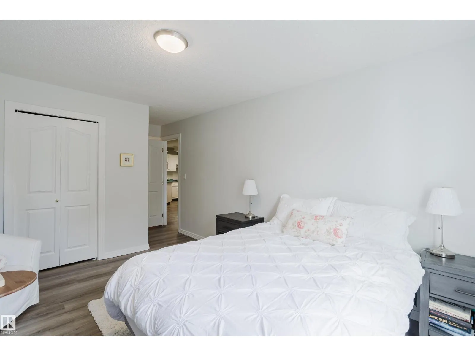 #202 7327 118 ST NW