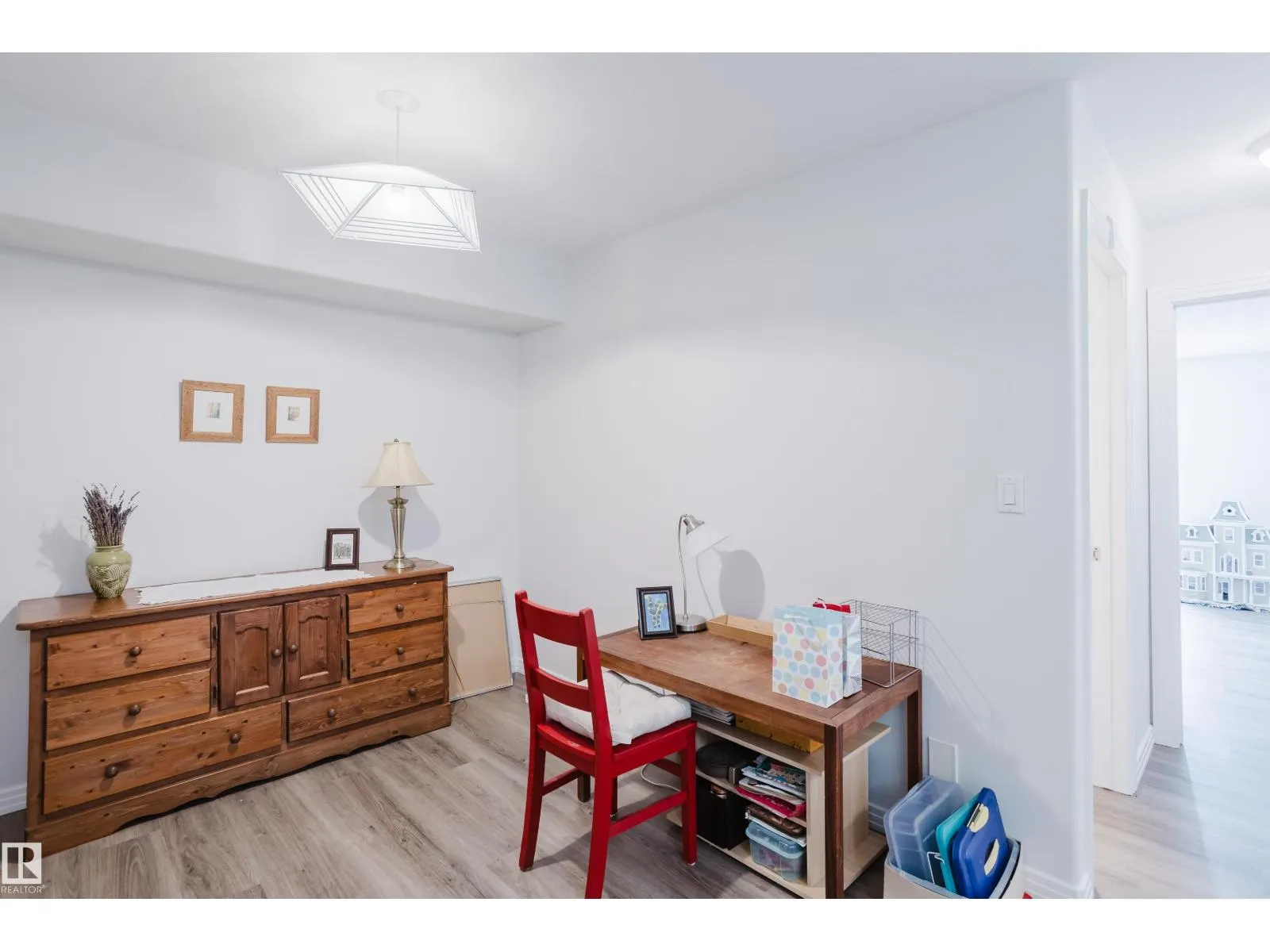 #202 7327 118 ST NW