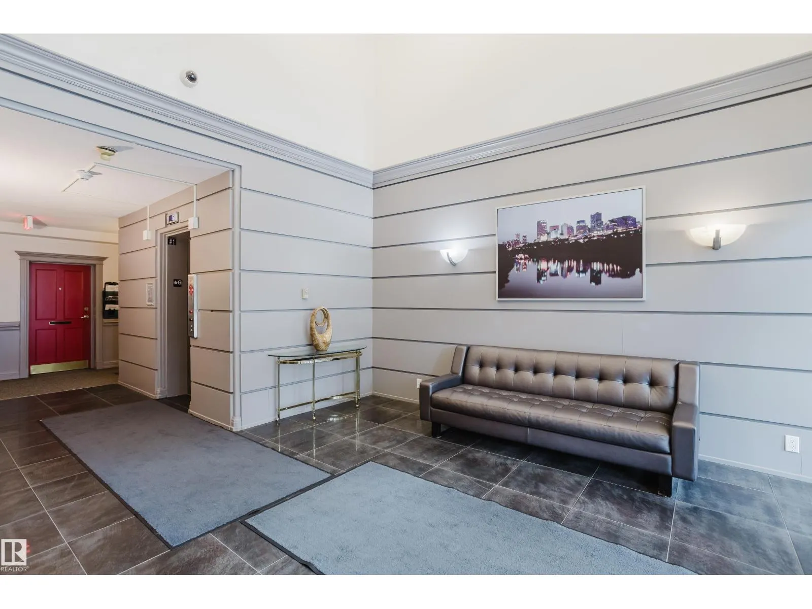 #202 7327 118 ST NW