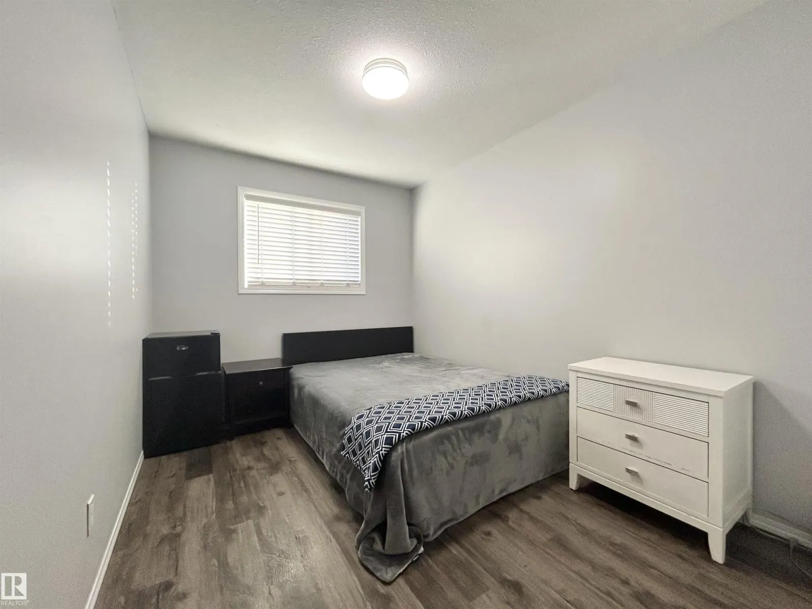 #29 16823 84 ST NW