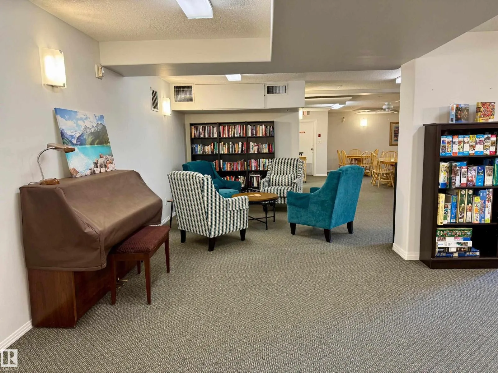 #404 8315 83 ST NW