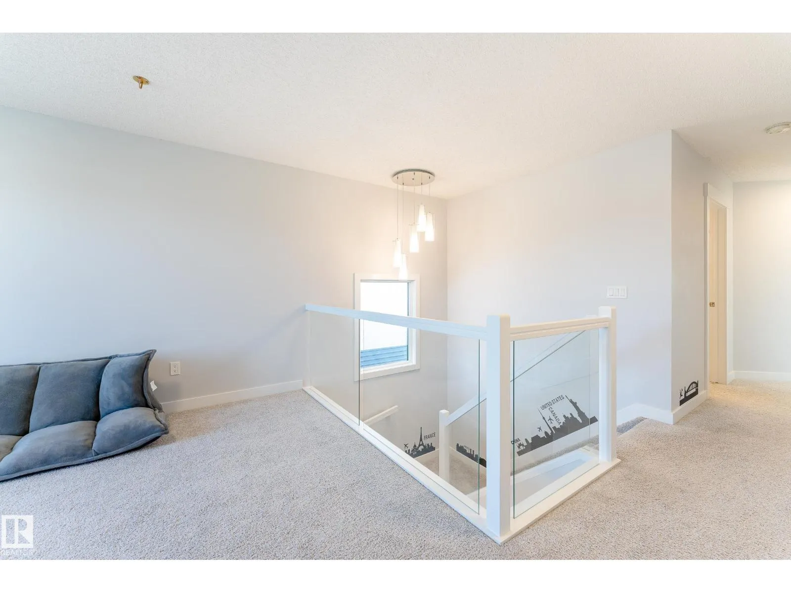 2402 KELLY CIRCLE SW