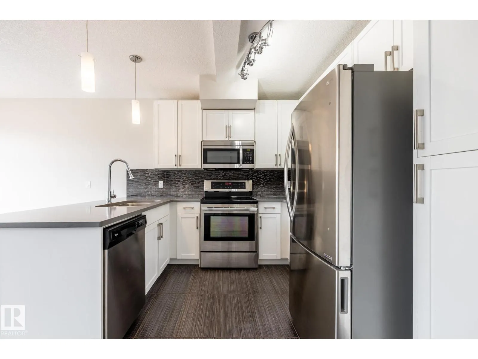#130 5151 Windermere BV SW