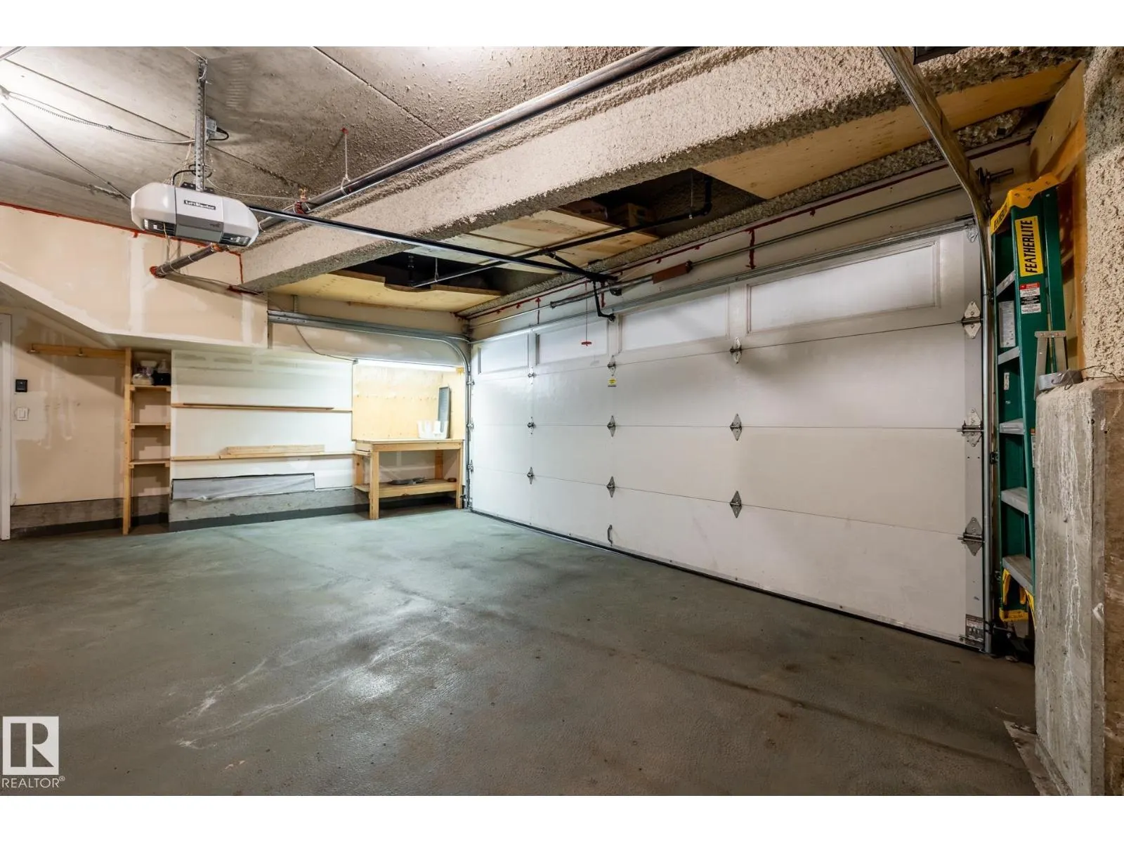 #130 5151 Windermere BV SW