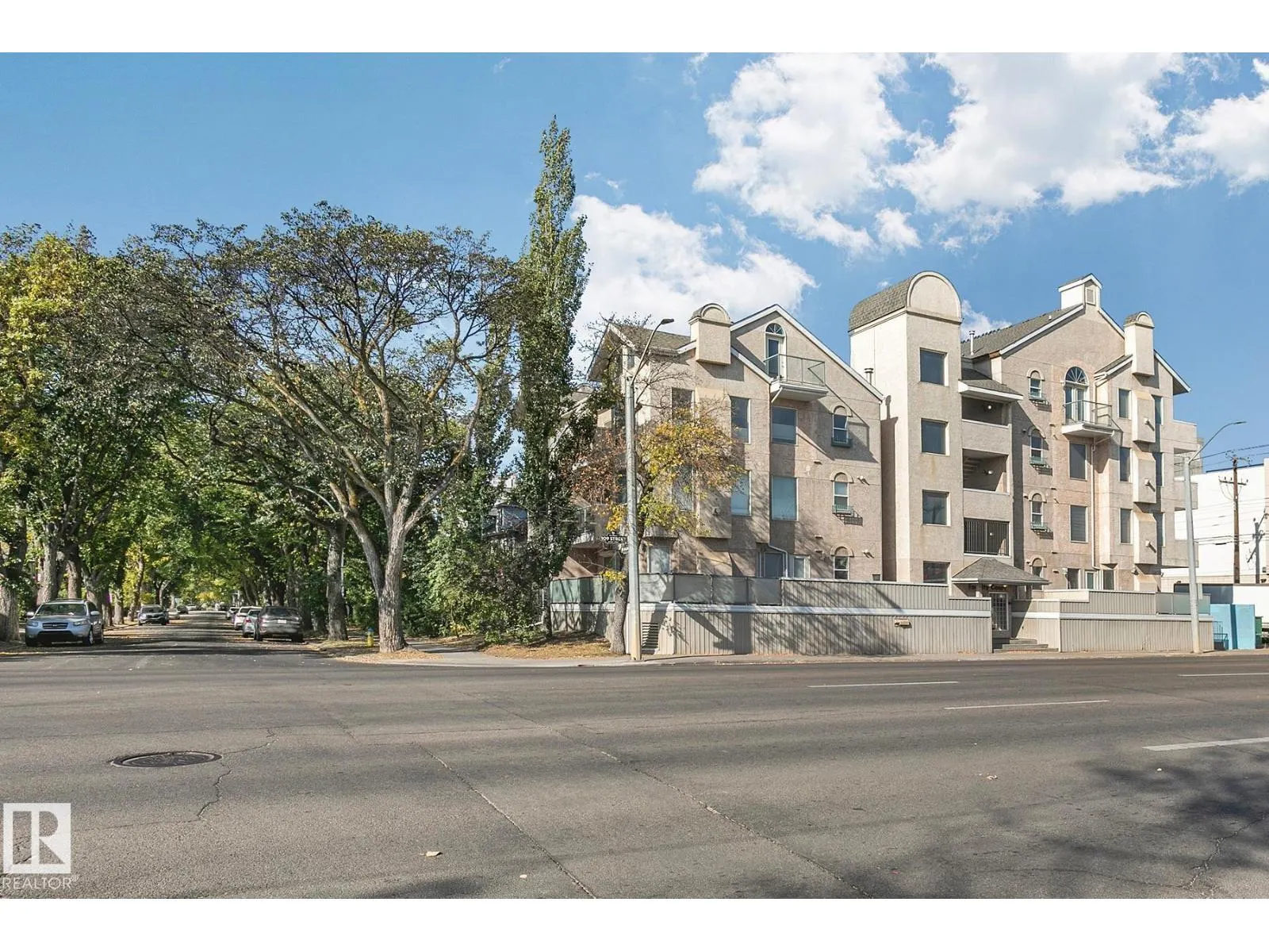 #204 8108 109 ST NW