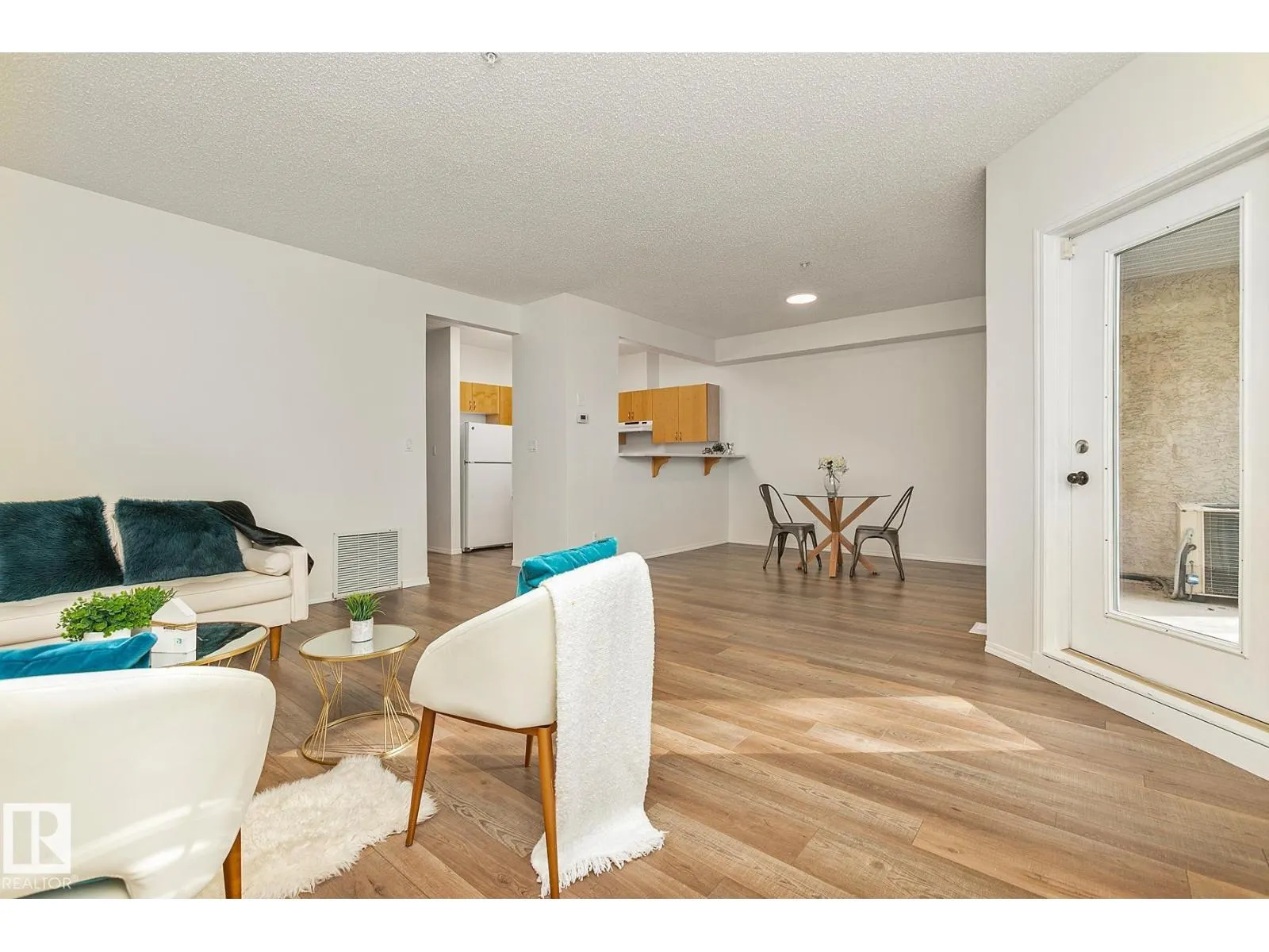 #204 8108 109 ST NW