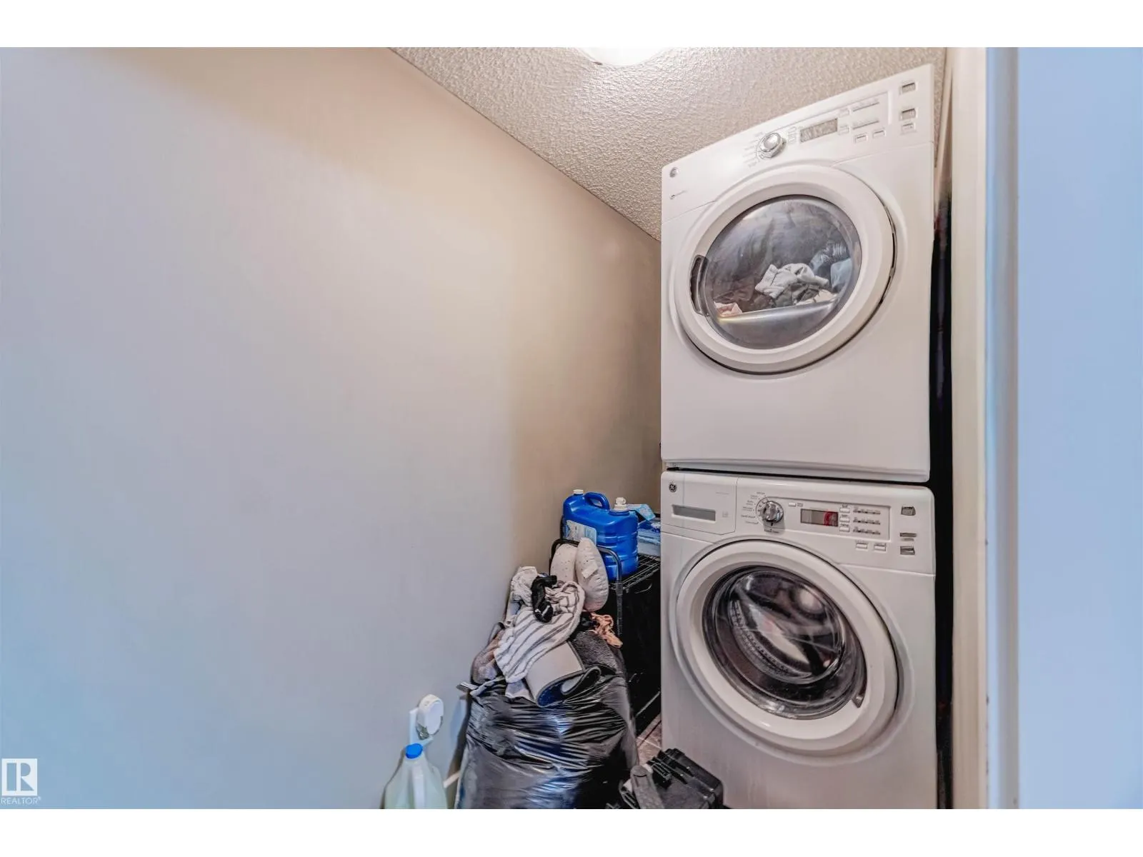 #202 5816 MULLEN PL NW