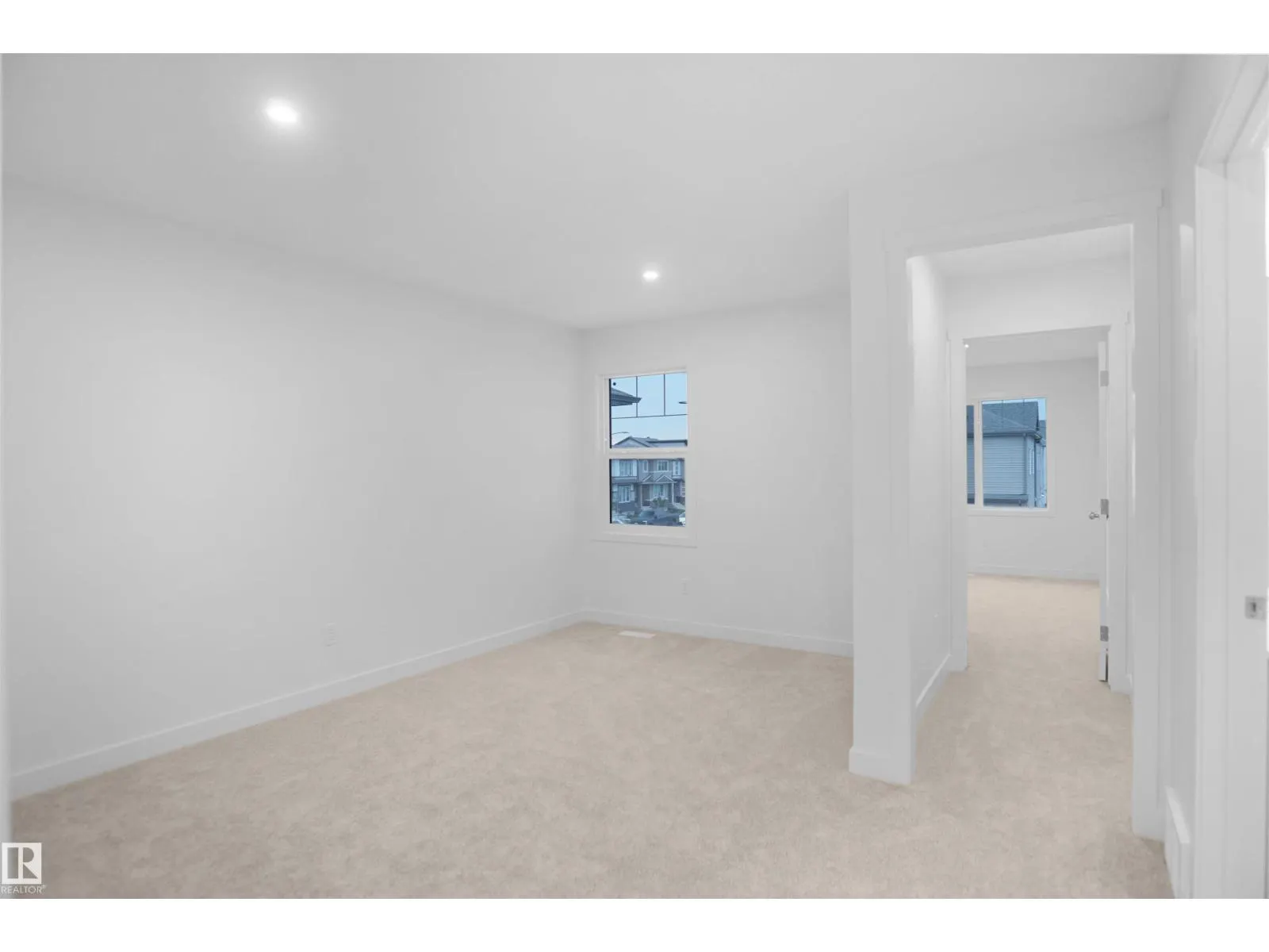 2017 209A ST NW