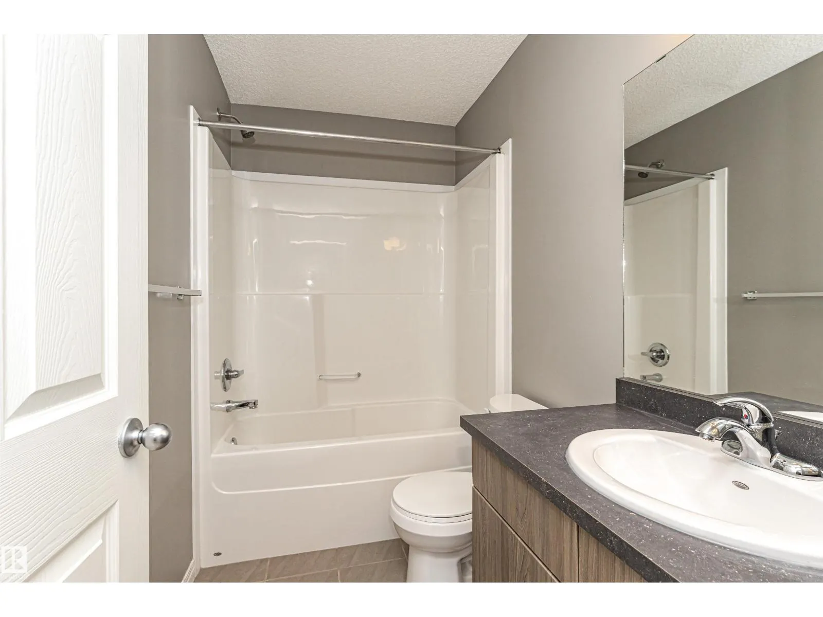 #60 9151 SHAW WY SW