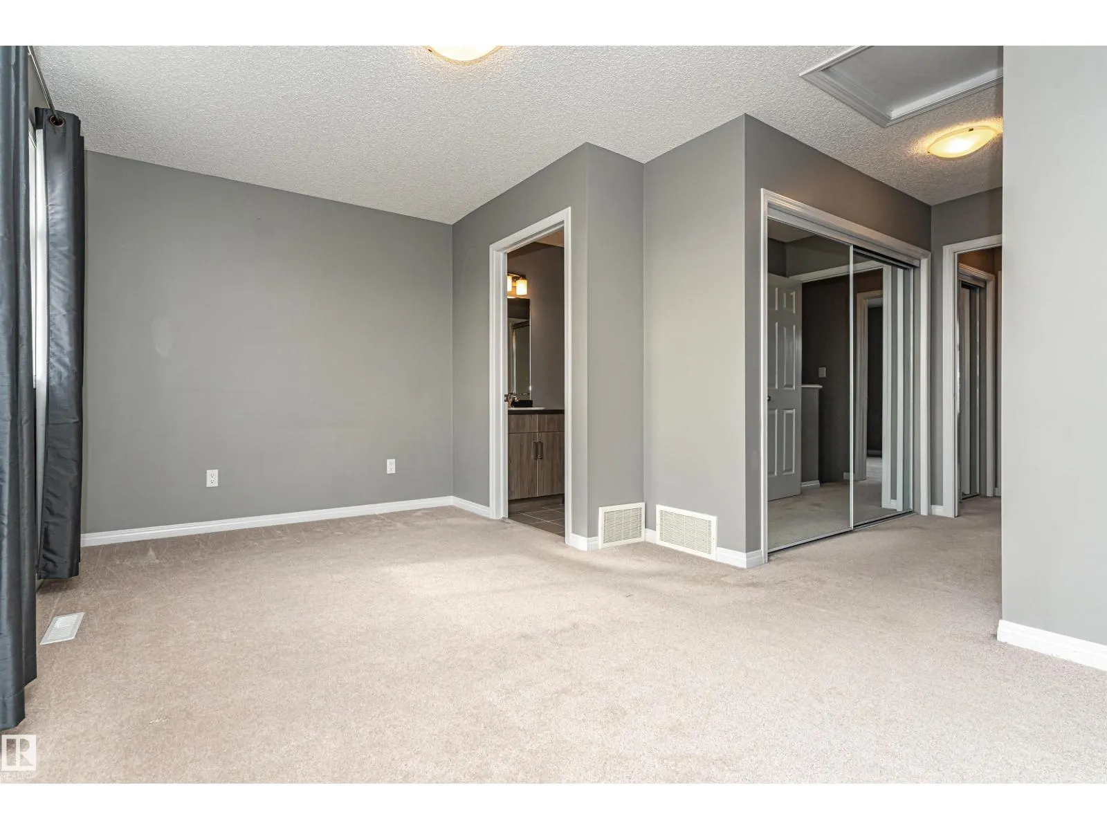 #60 9151 SHAW WY SW