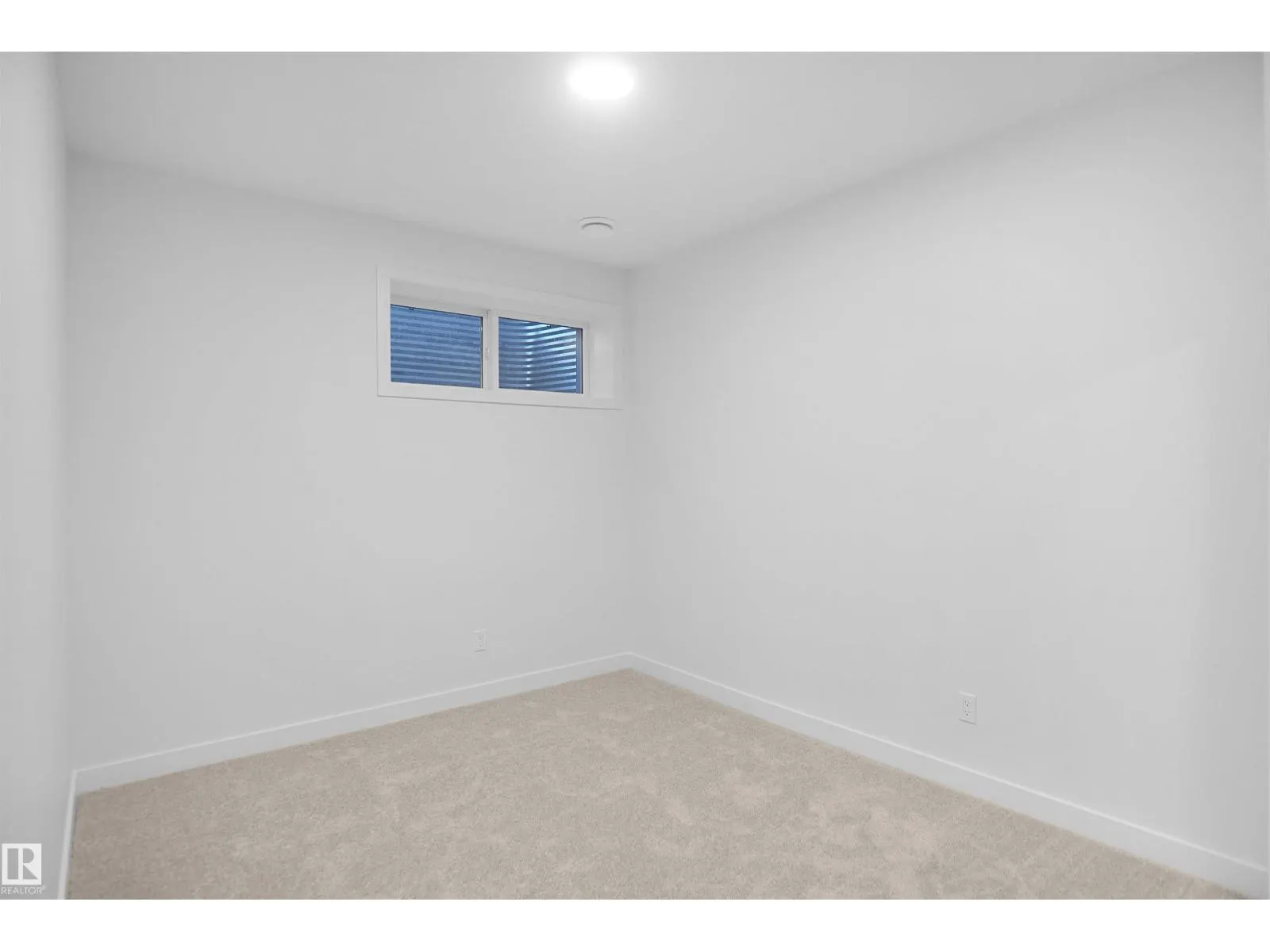2021 209A ST NW